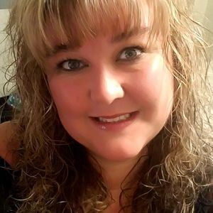 Meet your Posher, Nikki